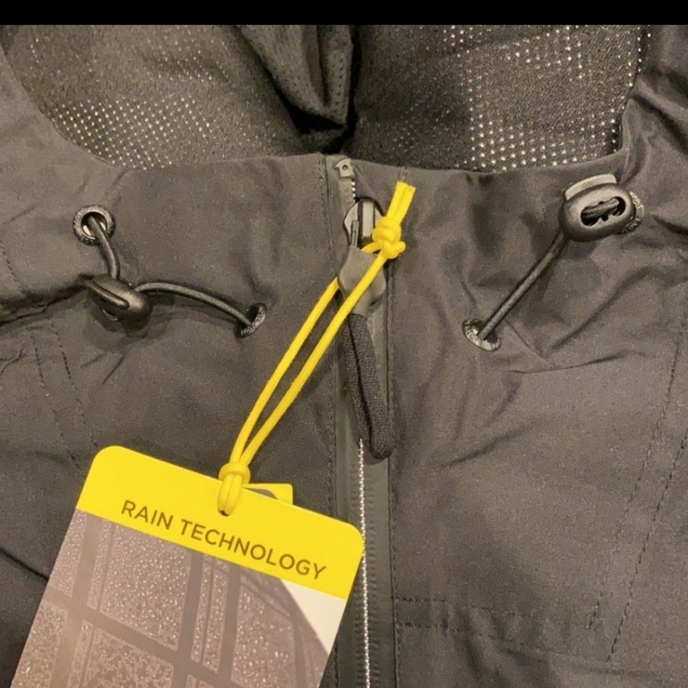 Body Glove waterproof color changing jacket - Picture 5 of 8